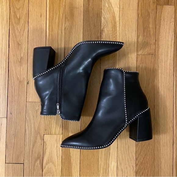 {Steve Madden} NIB Black Jinxed Embellished Pointed Toe Ankle Boots - size 10 - Picture 3 of 9